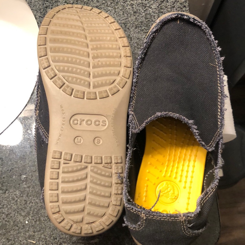 Crocs - Picture 2 of 2